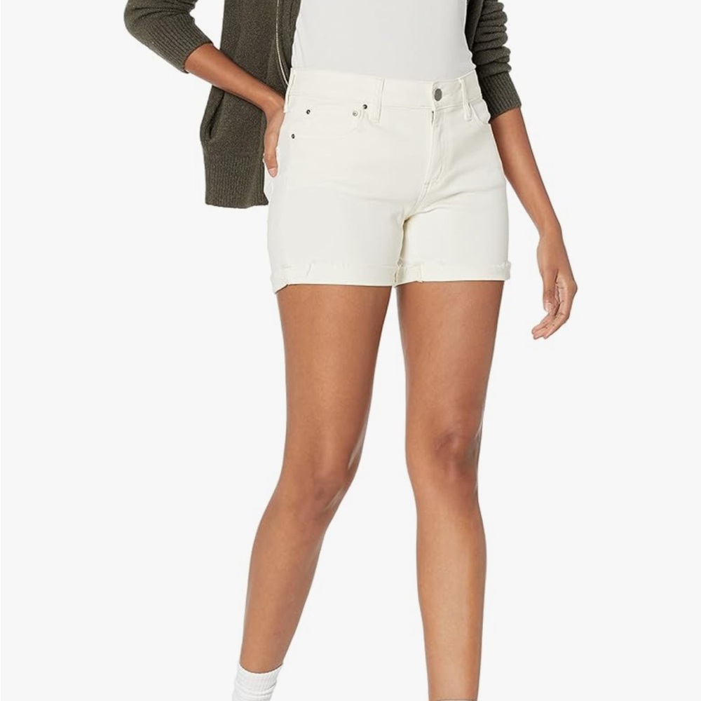 Daily Ritual Women's Cream Jean Shorts